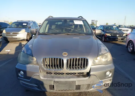 2008 BMW X5 3.0Si z USA, uszkodzony, nr VIN 5UXFE43568L005755